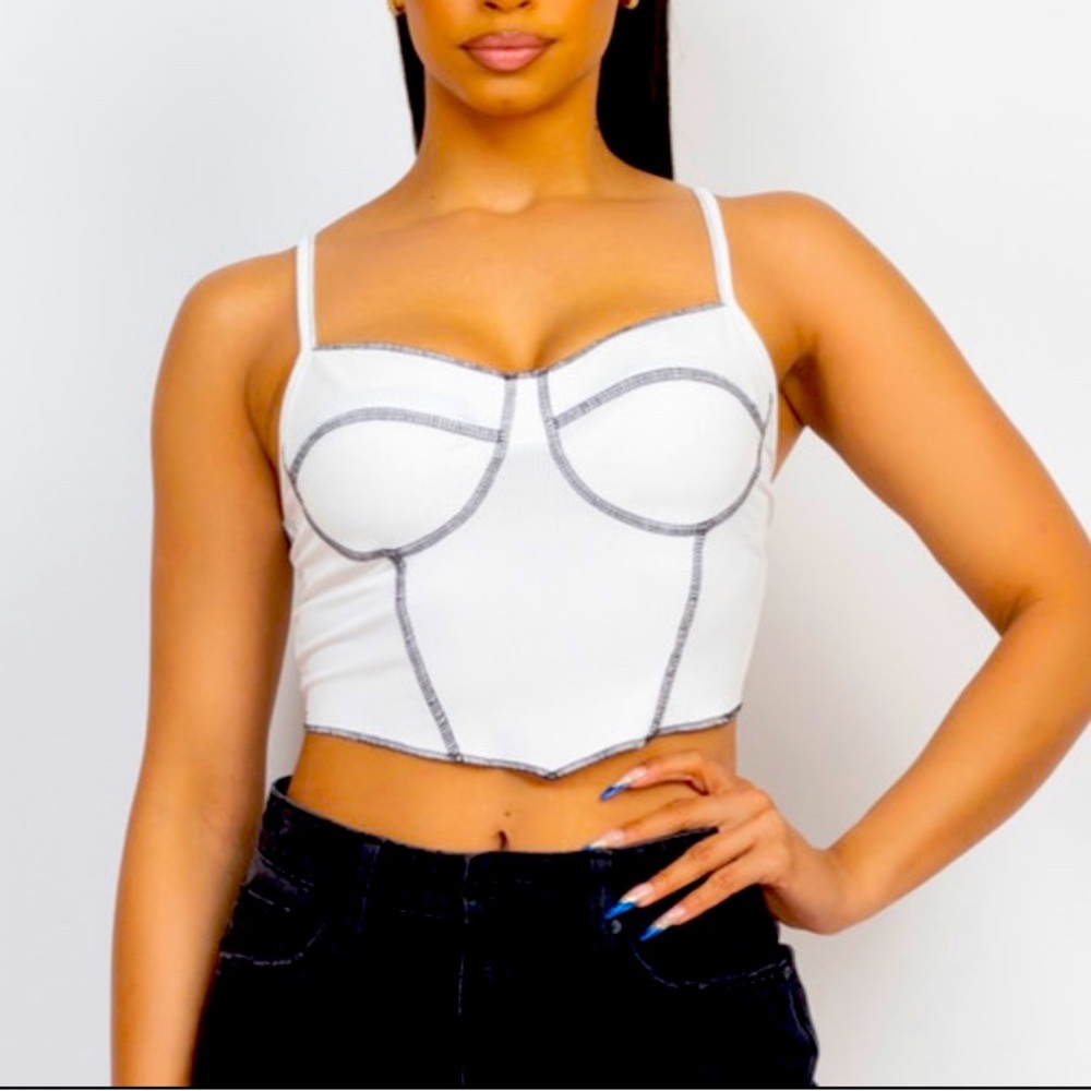 SHEIN White and Black Contrast Stitch Crop Top
